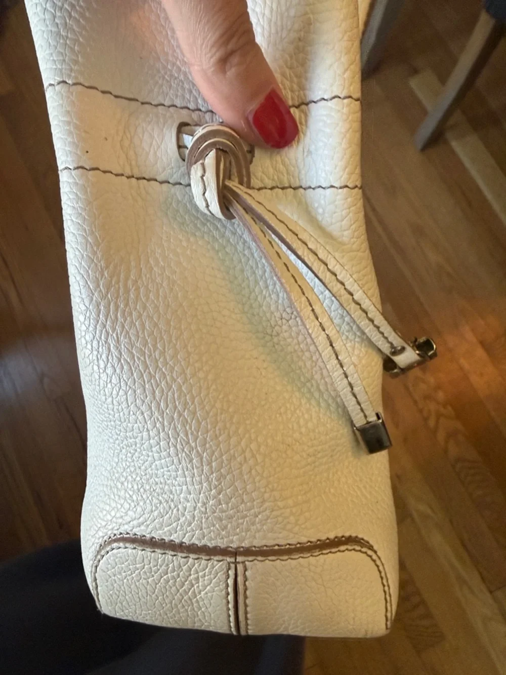 TOD'S Cream-White Pebbled Leather Tote with Top Handles - Picture 17 of 17